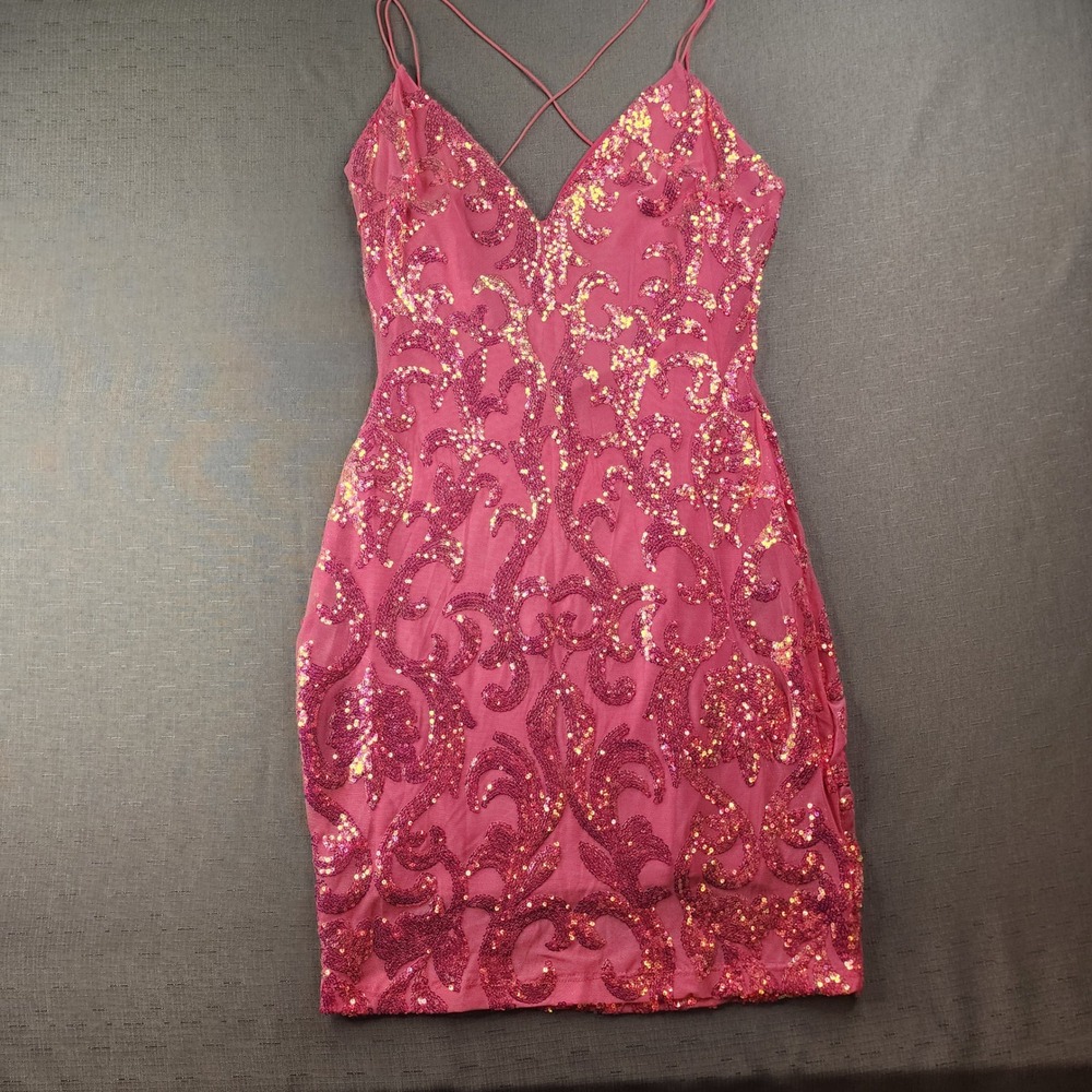 Windsor Pink Sequin Homecoming Dress Damask Bodycon Mini Cross Back Large NWT